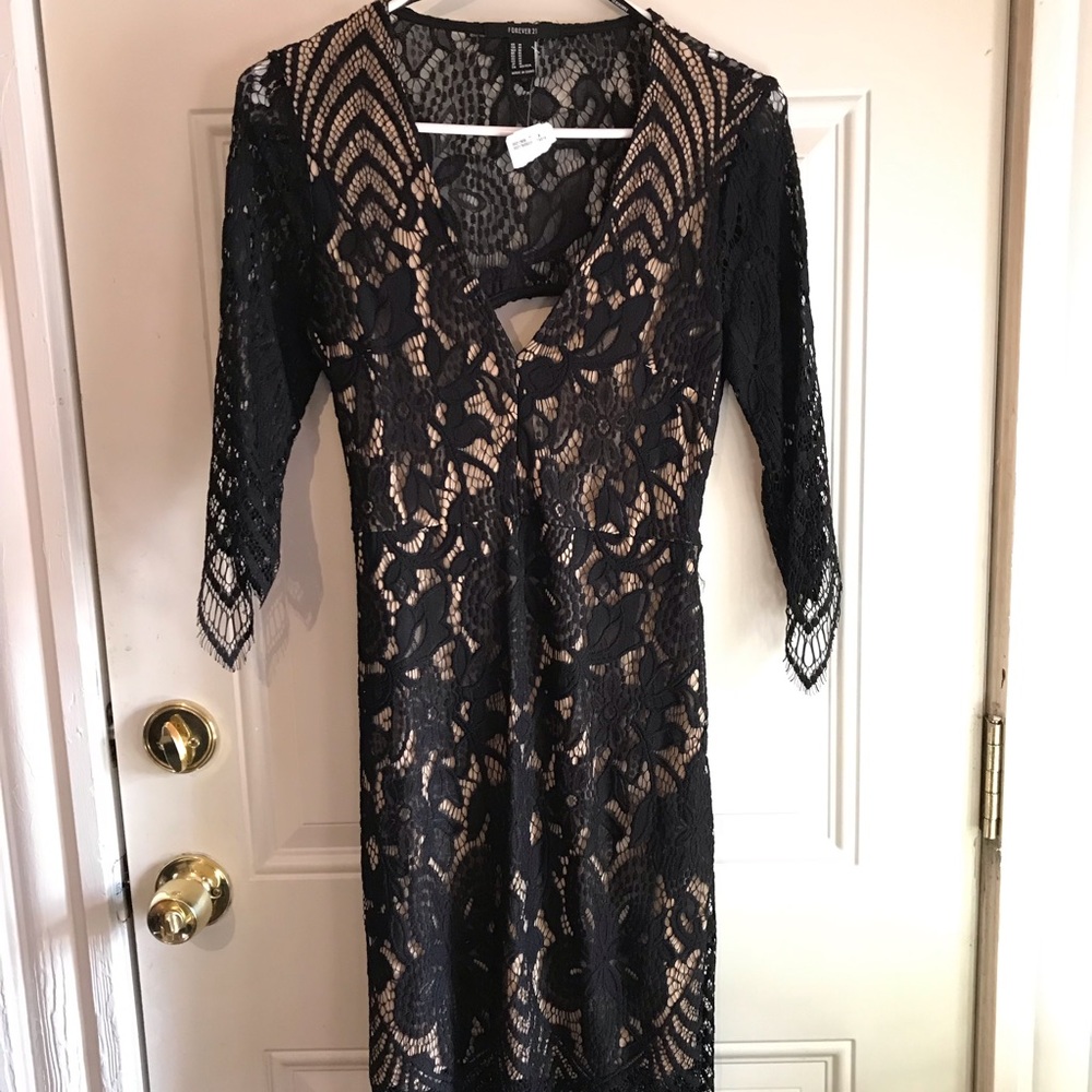 Forever 21 lace dress NWT